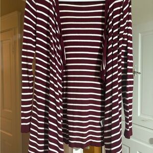 Market & Spruce Maroon and White Striped Knit Top